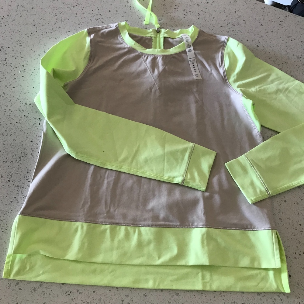 Lululemon warm up crew long sleeve back zipper top